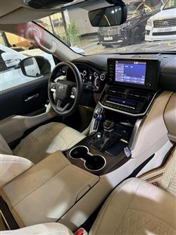 تويوتا لاندكروزر